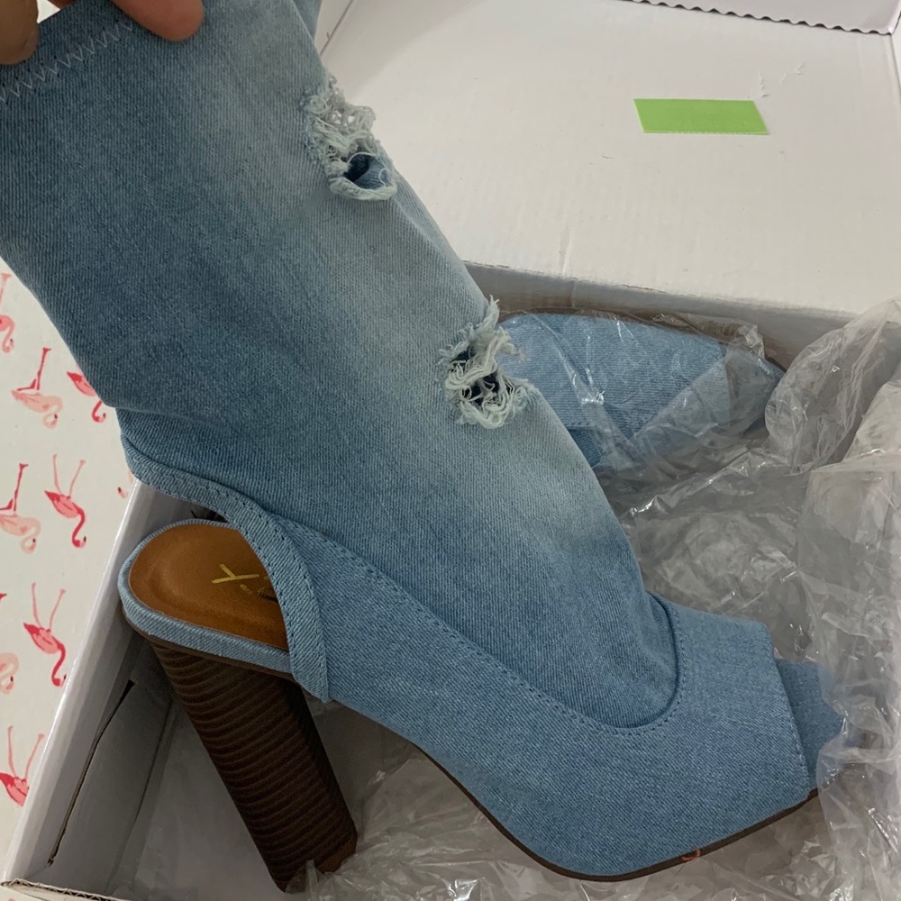 Brand new in the box. Son para mujeres con mucha.